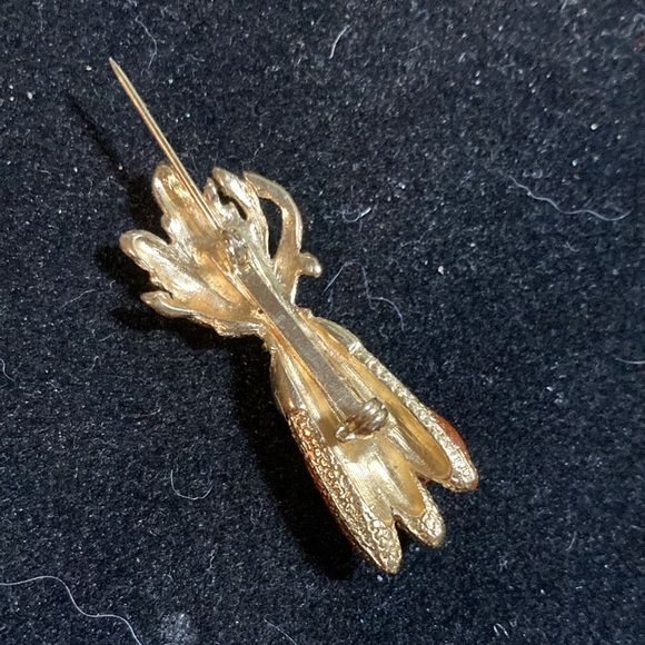 Vintage autumn corn brooch. $5 shipping PayPal preferred - Picture 4 of 4